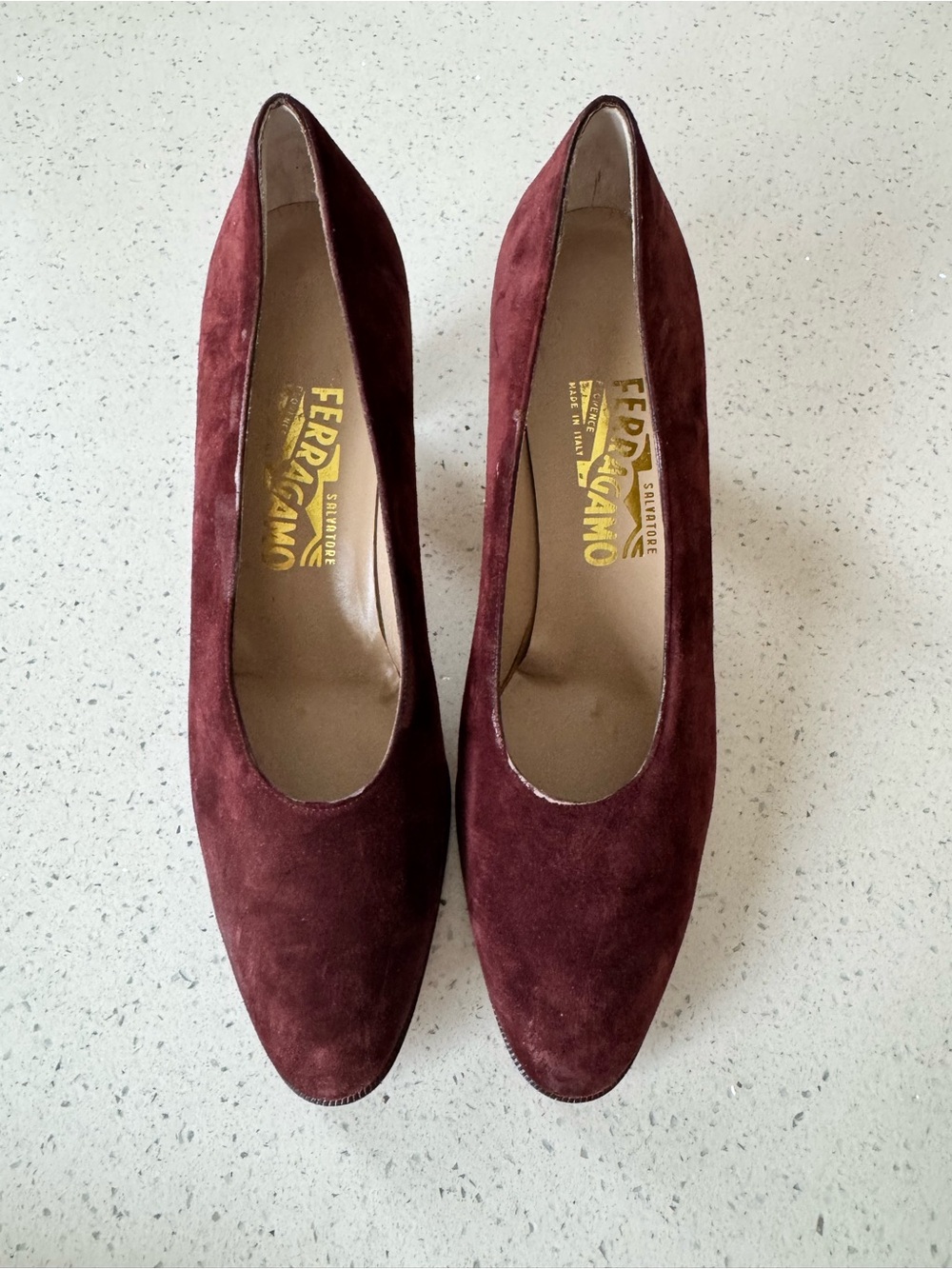 Salvatore Ferragamo Women's Burgundy Suede Pumps vintage Size 10AA